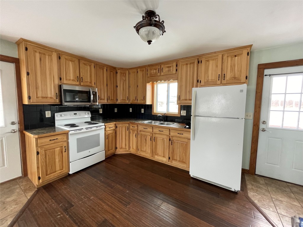 7560 Dutch Hill Road, Meadville, Pennsylvania image 4