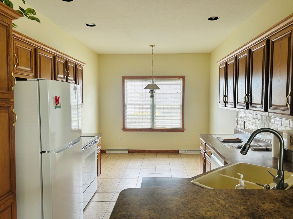 6510 Meadowland Circle, Erie, Pennsylvania image 12
