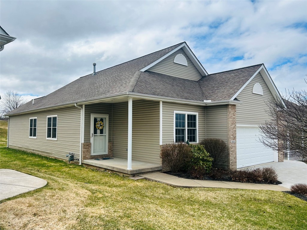 6510 Meadowland Circle, Erie, Pennsylvania image 2