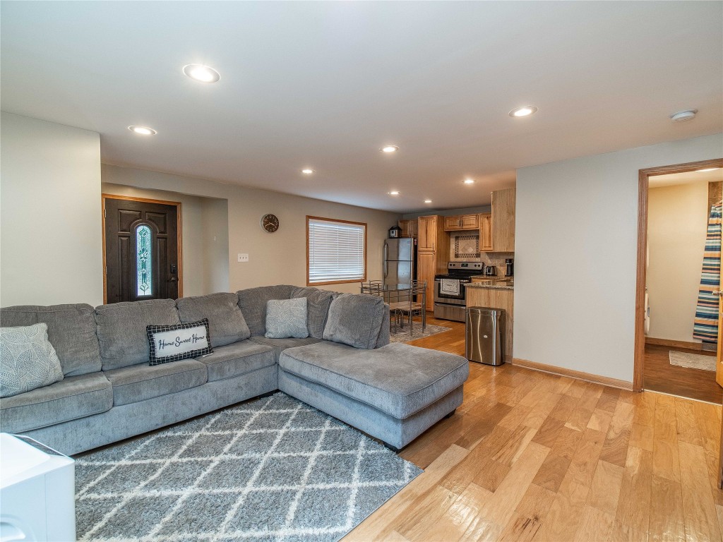 214 Elmcrest Avenue, Lakewood, New York image 8