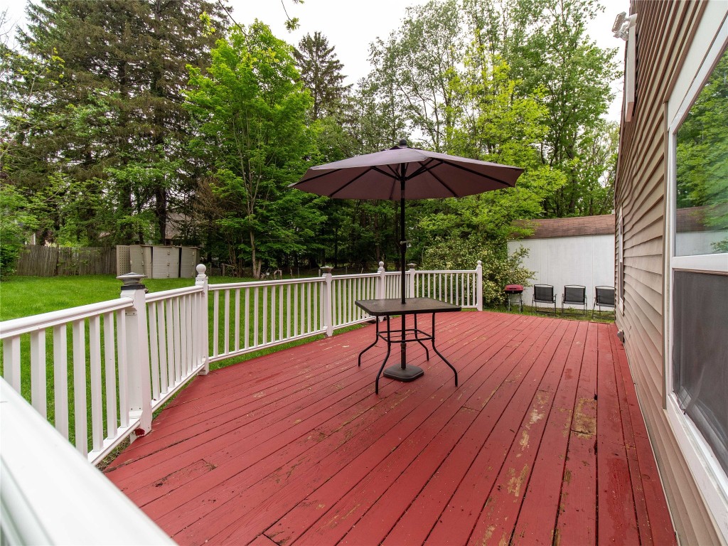 214 Elmcrest Avenue, Lakewood, New York image 15