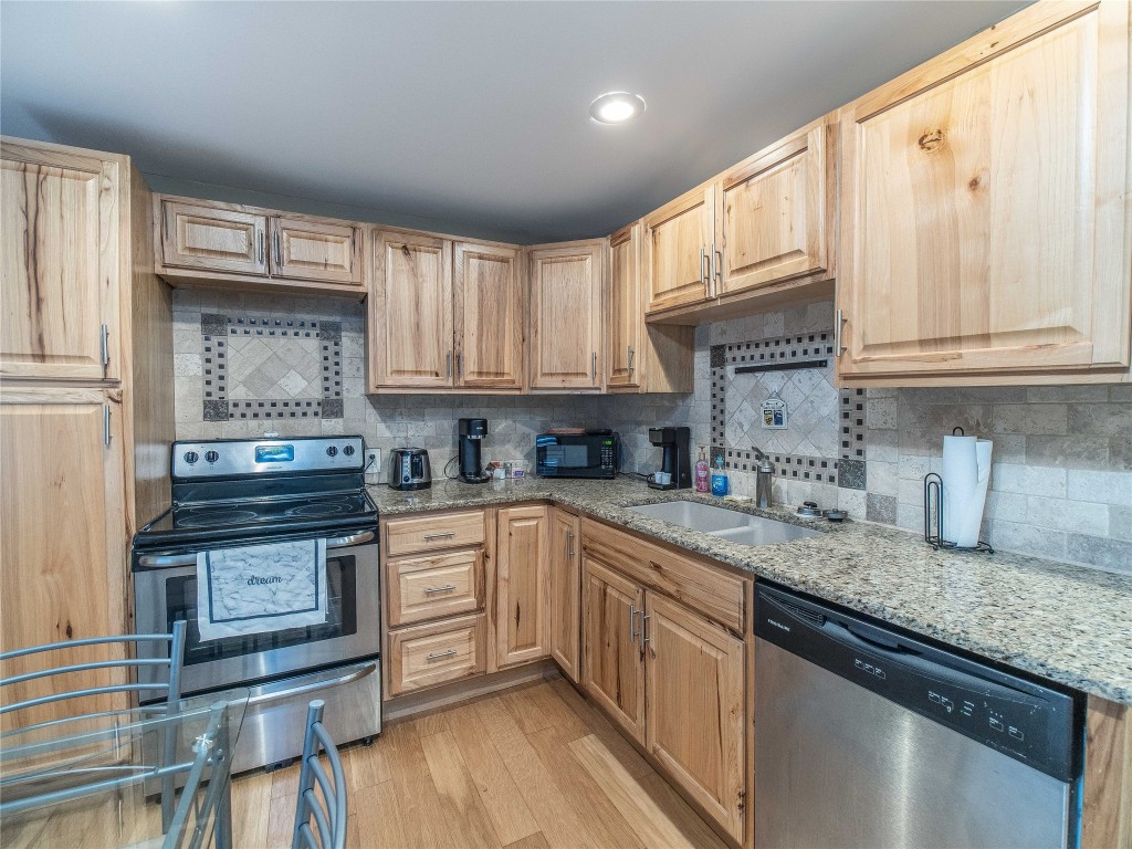 214 Elmcrest Avenue, Lakewood, New York image 4