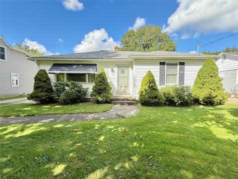 Homes For Sale - 1140 E Grandview Boulevard<br/> Erie, PA 16504