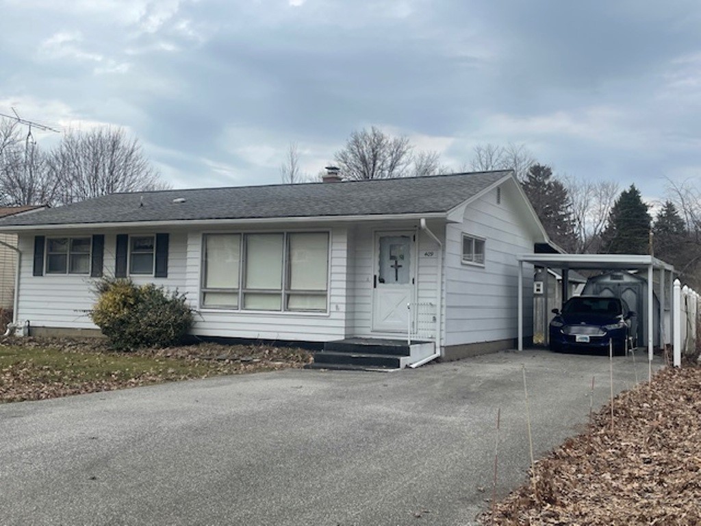 409 Sparkhill Avenue, Harborcreek, Pennsylvania image 2