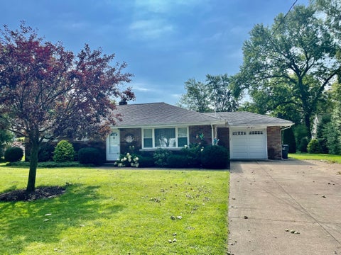 Homes For Rent - 813 Hilltop Road<br/> Erie, PA 16509