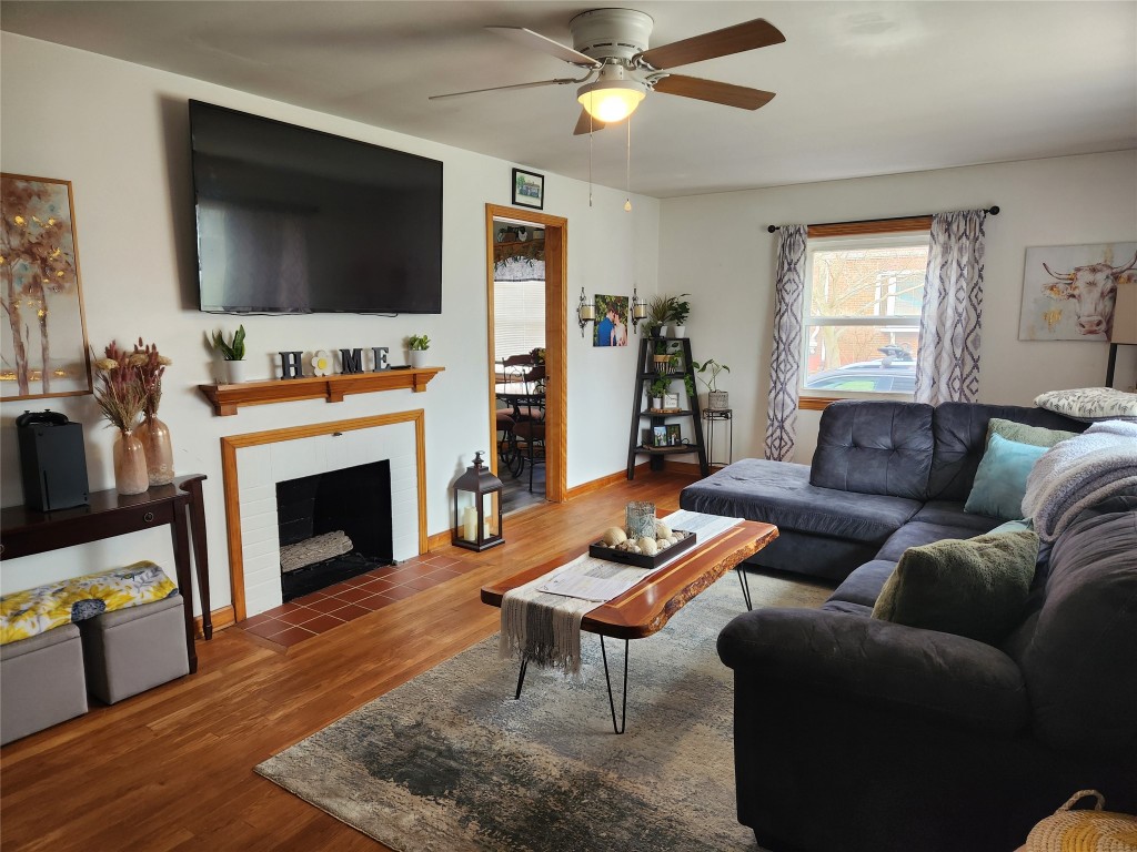 1914 Ottawa Drive, Erie, Pennsylvania image 3