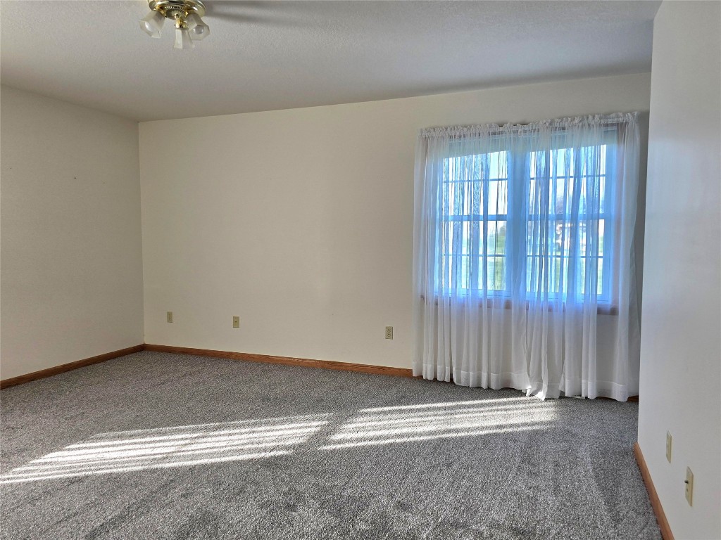 3735 Harbor Ridge Trail, Erie, Pennsylvania image 11