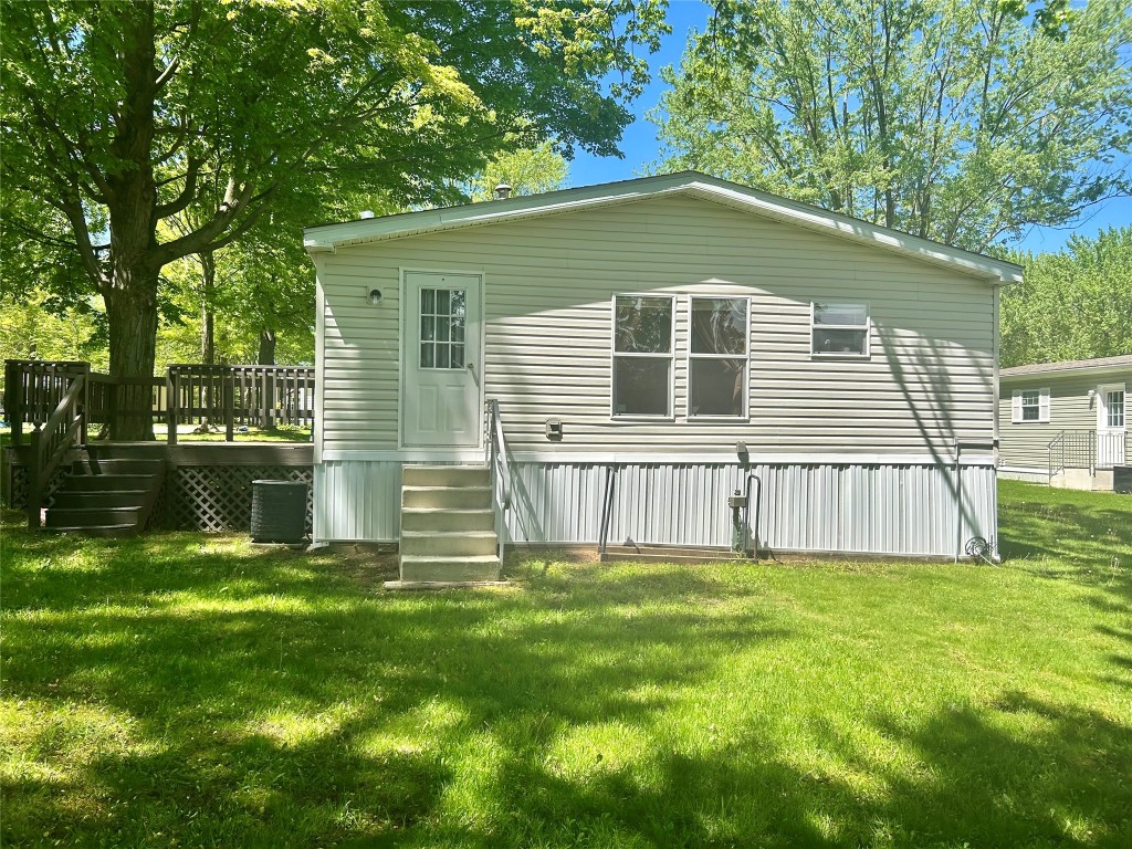 331 Holly Park Drive, Erie, Pennsylvania image 16