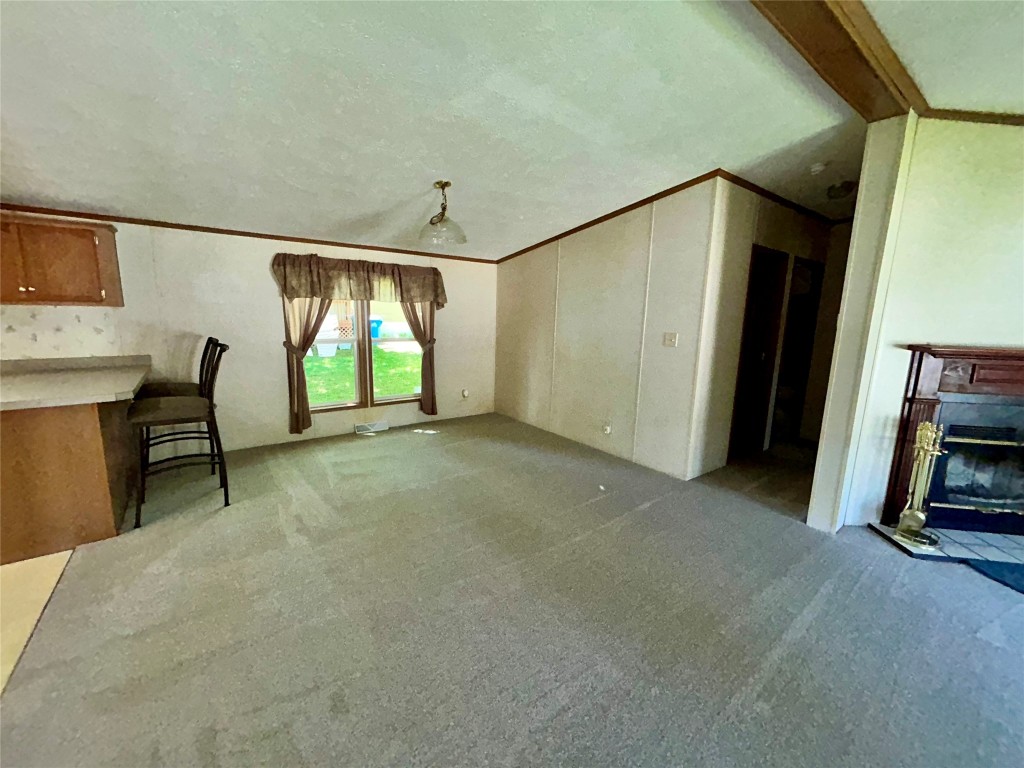 331 Holly Park Drive, Erie, Pennsylvania image 4