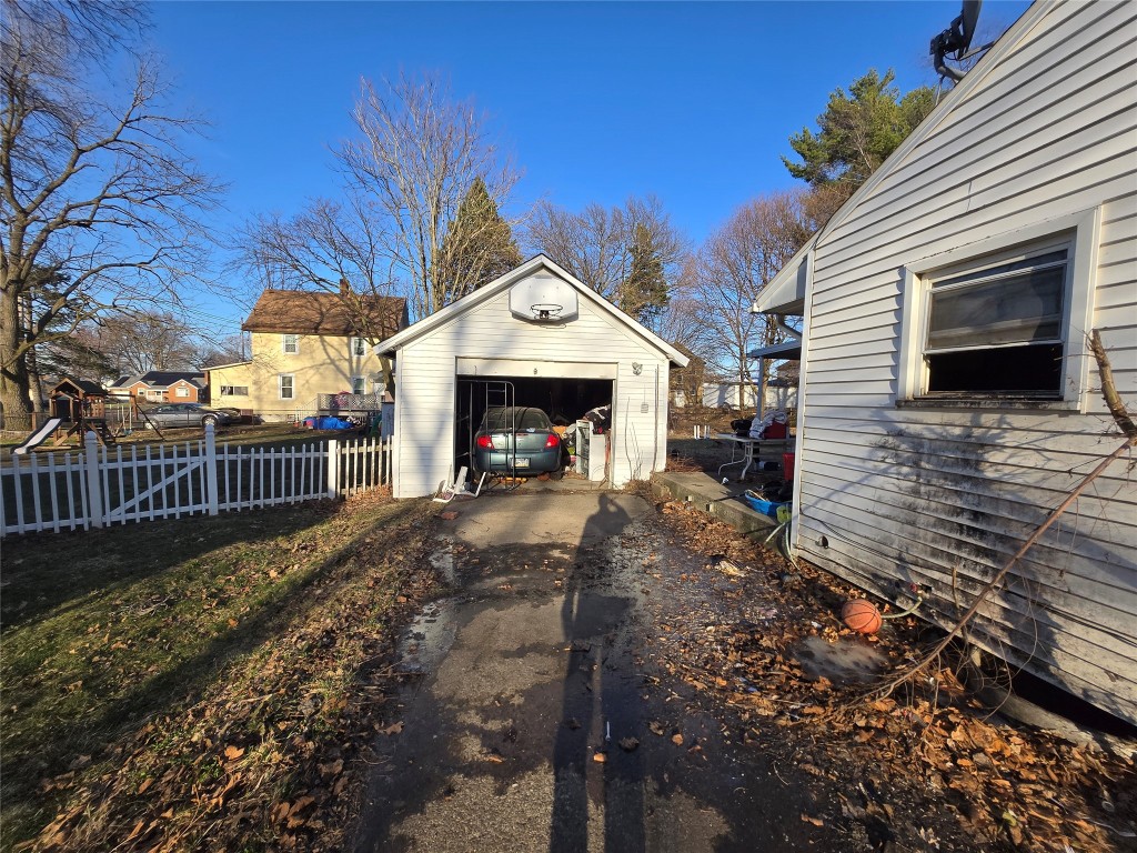 1911 Bird Drive, Erie, Pennsylvania image 3