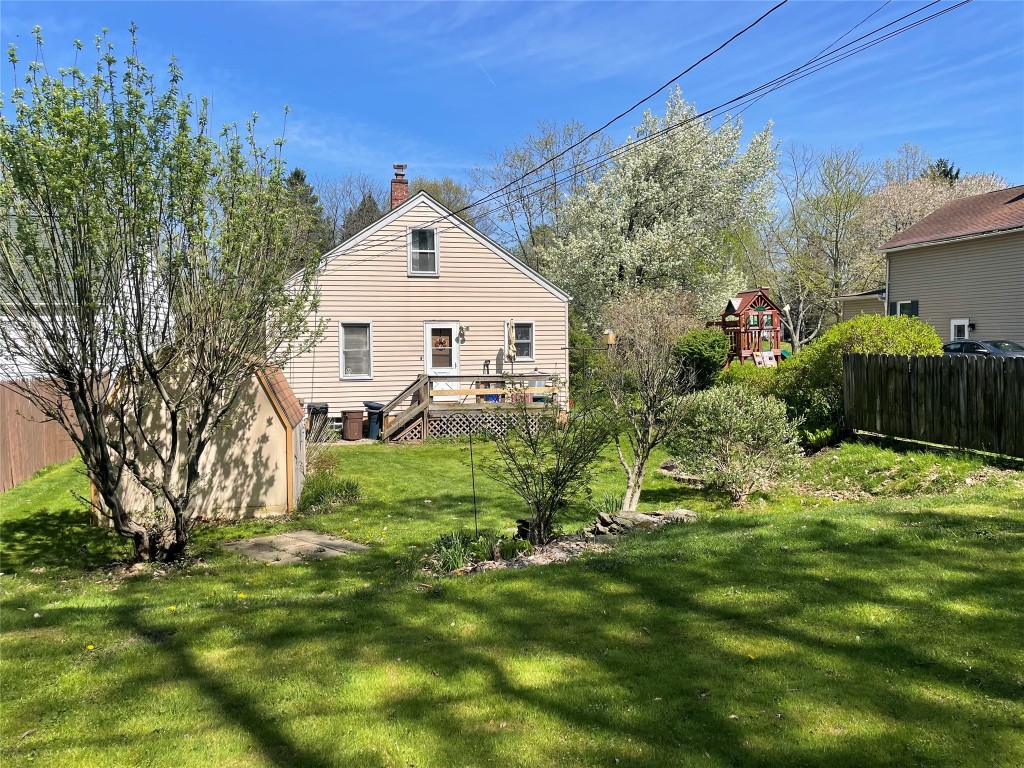 218 Andrews Park Boulevard, Erie, Pennsylvania image 4