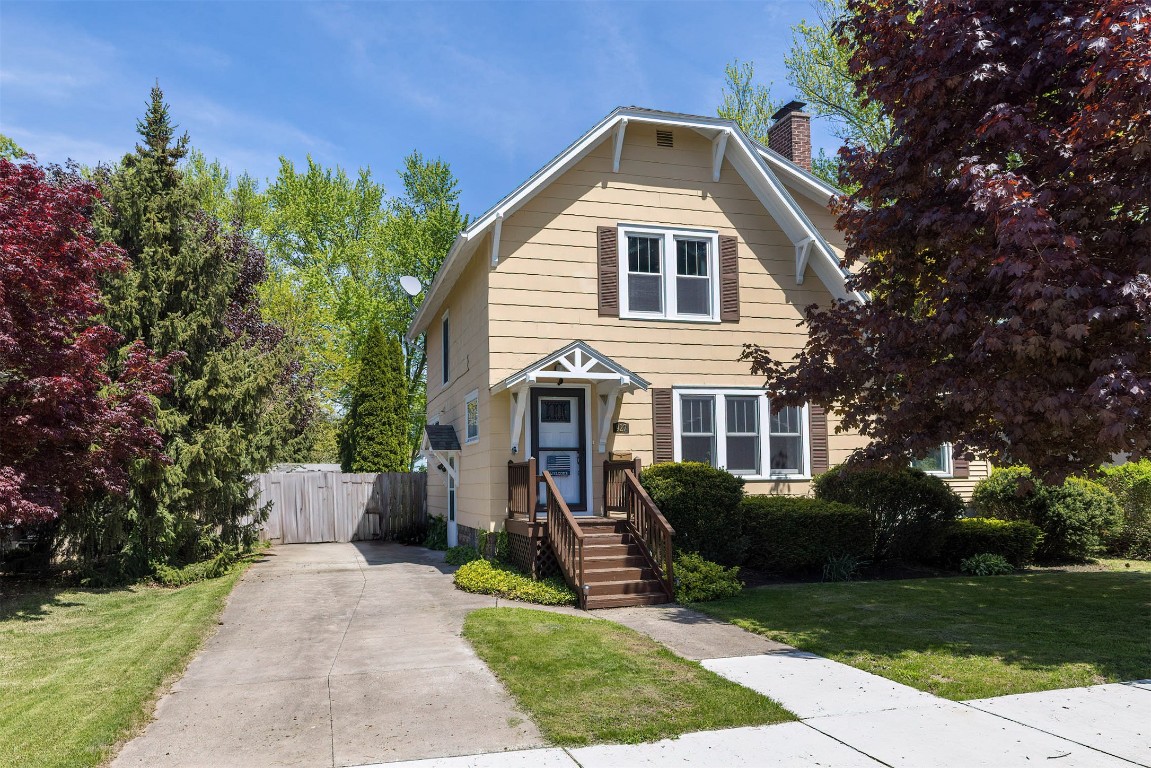 927 Chelsea Avenue, Erie, Pennsylvania image 1