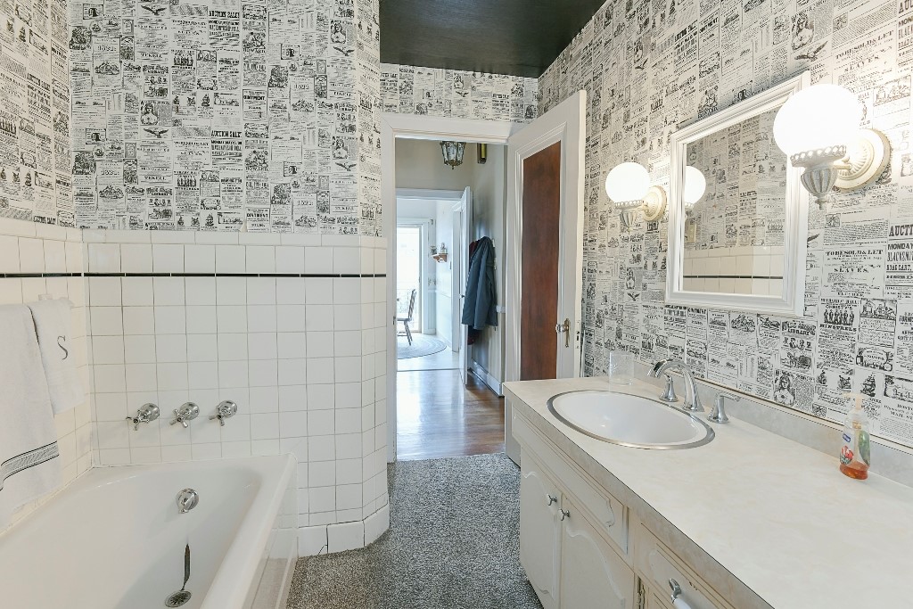 3931 Sunset Boulevard, Erie, Pennsylvania image 24