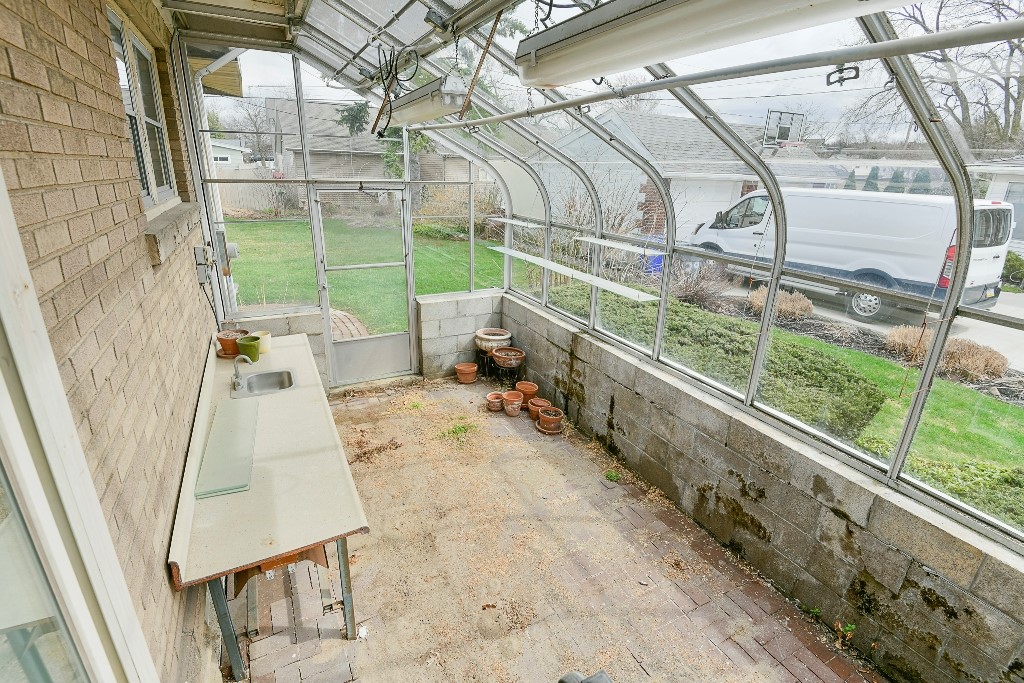3931 Sunset Boulevard, Erie, Pennsylvania image 38