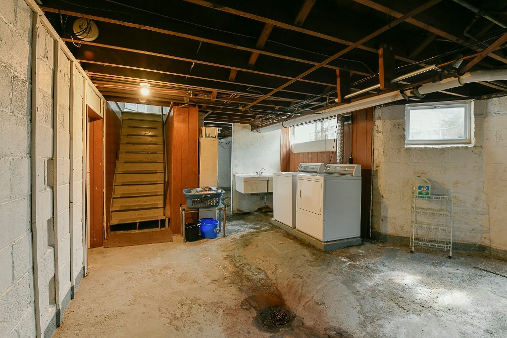 3931 Sunset Boulevard, Erie, Pennsylvania image 41