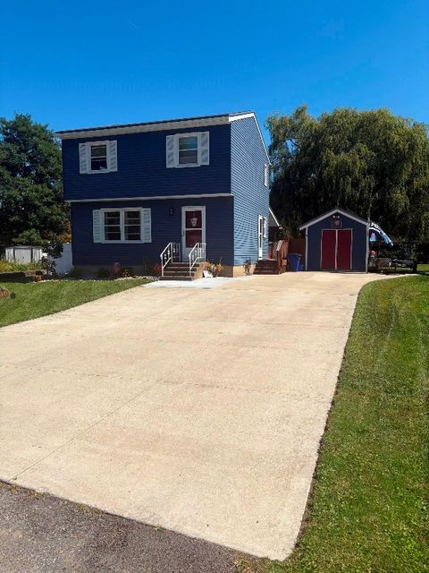 Homes For Sale - 9137 Applewood Court<br/> Girard, PA 16417