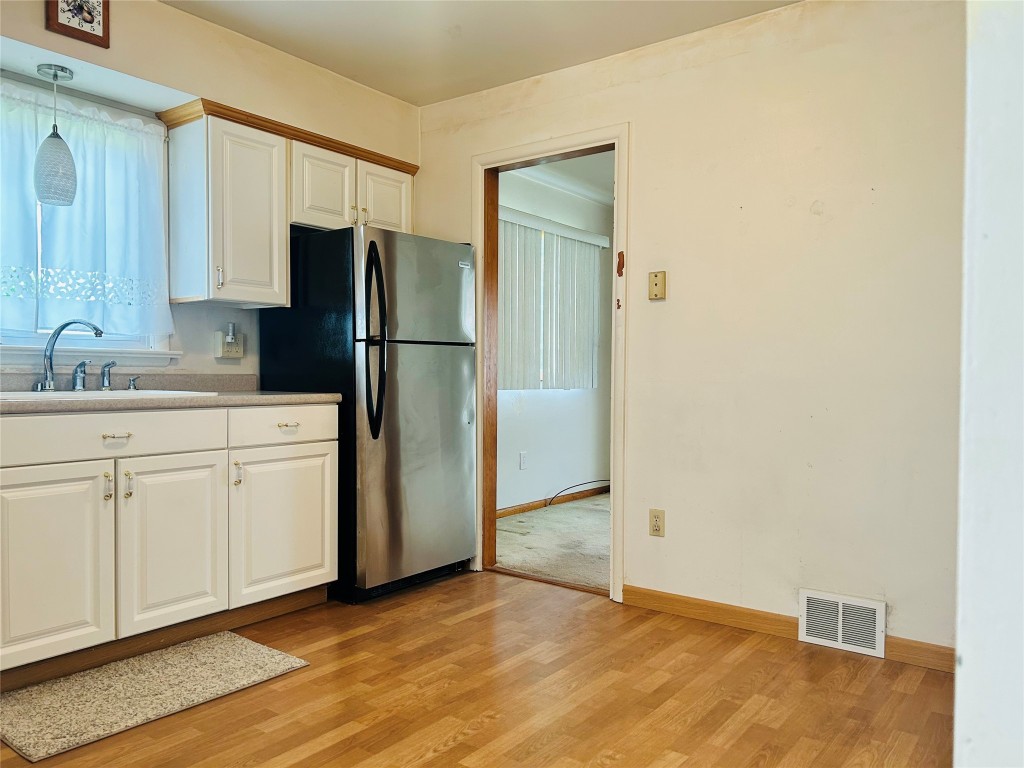 1359 W 42nd Street, Erie, Pennsylvania image 8