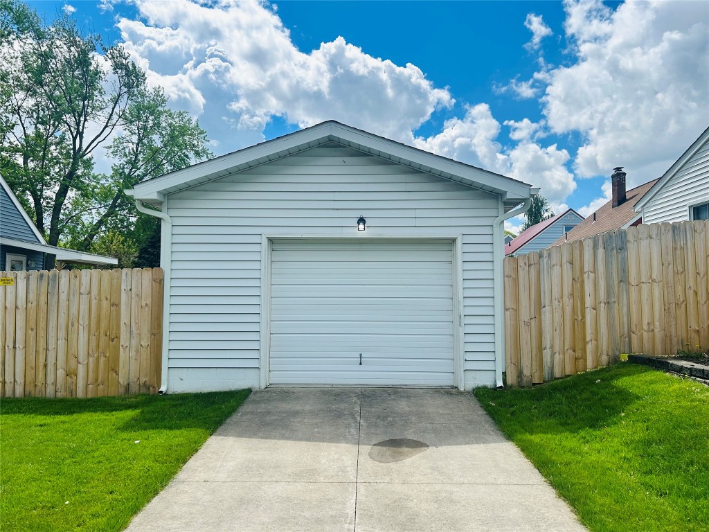 1359 W 42nd Street, Erie, Pennsylvania image 22