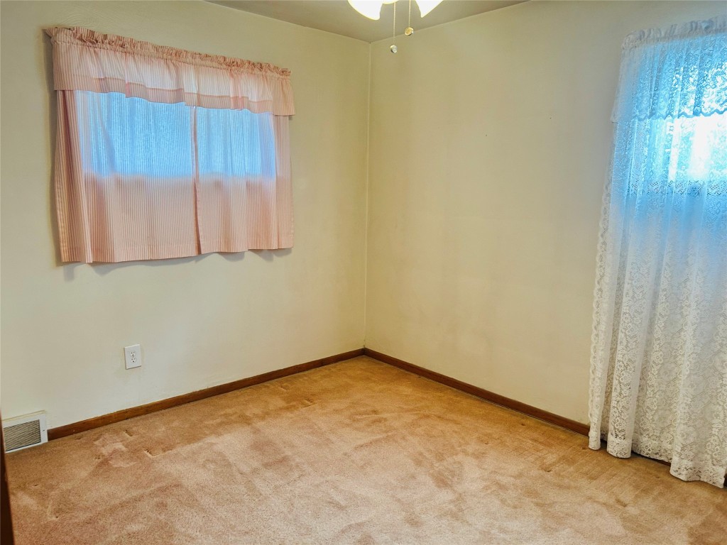 1359 W 42nd Street, Erie, Pennsylvania image 13