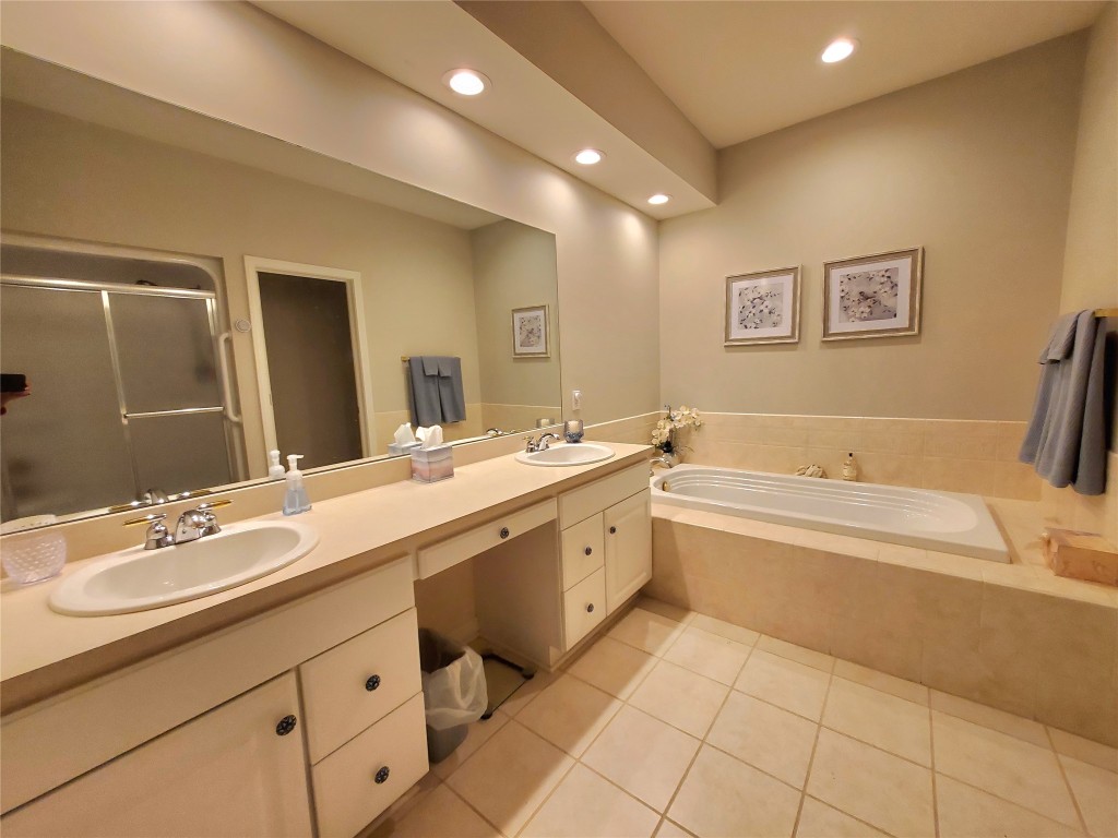 1935 Campden Way, Fairview, Pennsylvania image 26