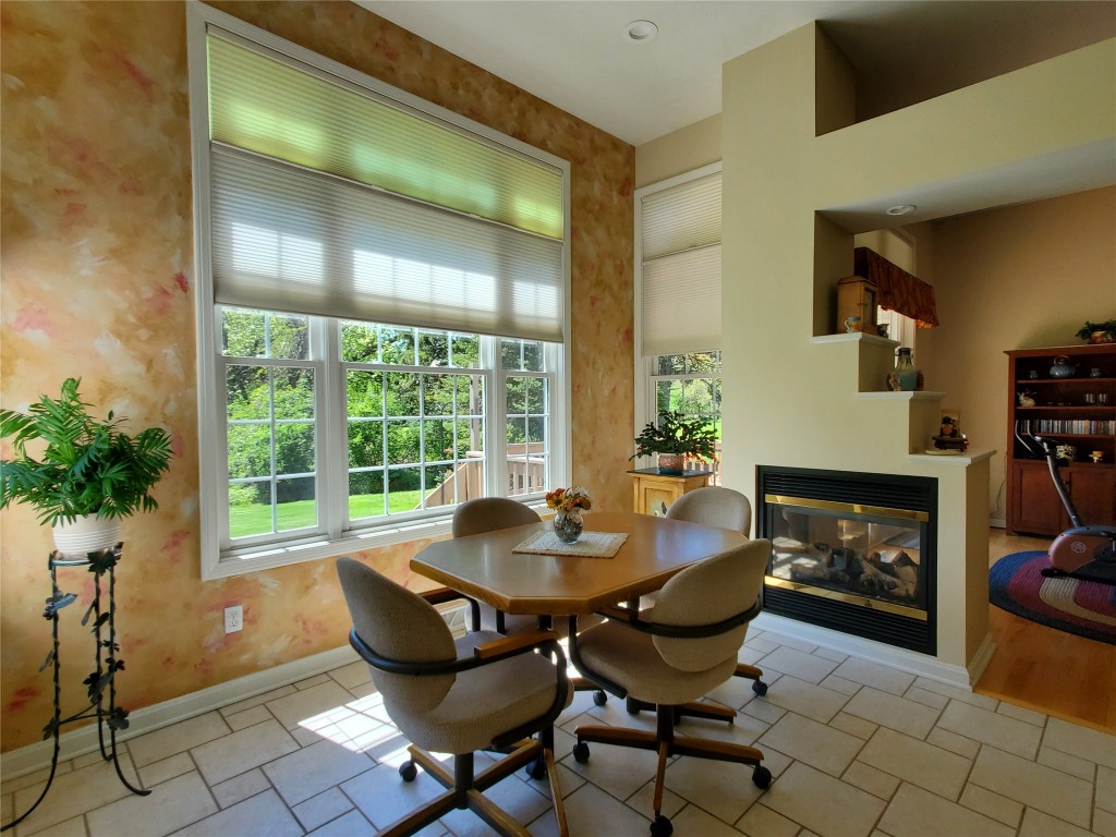 1935 Campden Way, Fairview, Pennsylvania image 22