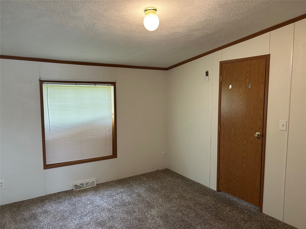 8735 Colonial Lane, Espyville, Pennsylvania image 34