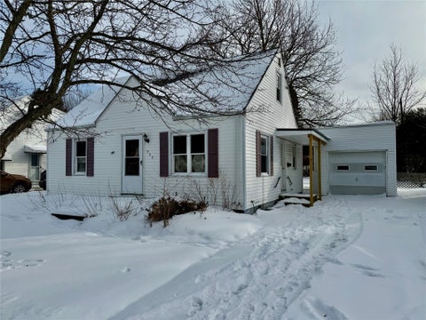Photo for 925 E 34TH Street