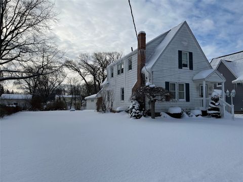 Homes For Sale - 2629 E 28th Street<br/> Erie, PA 16510