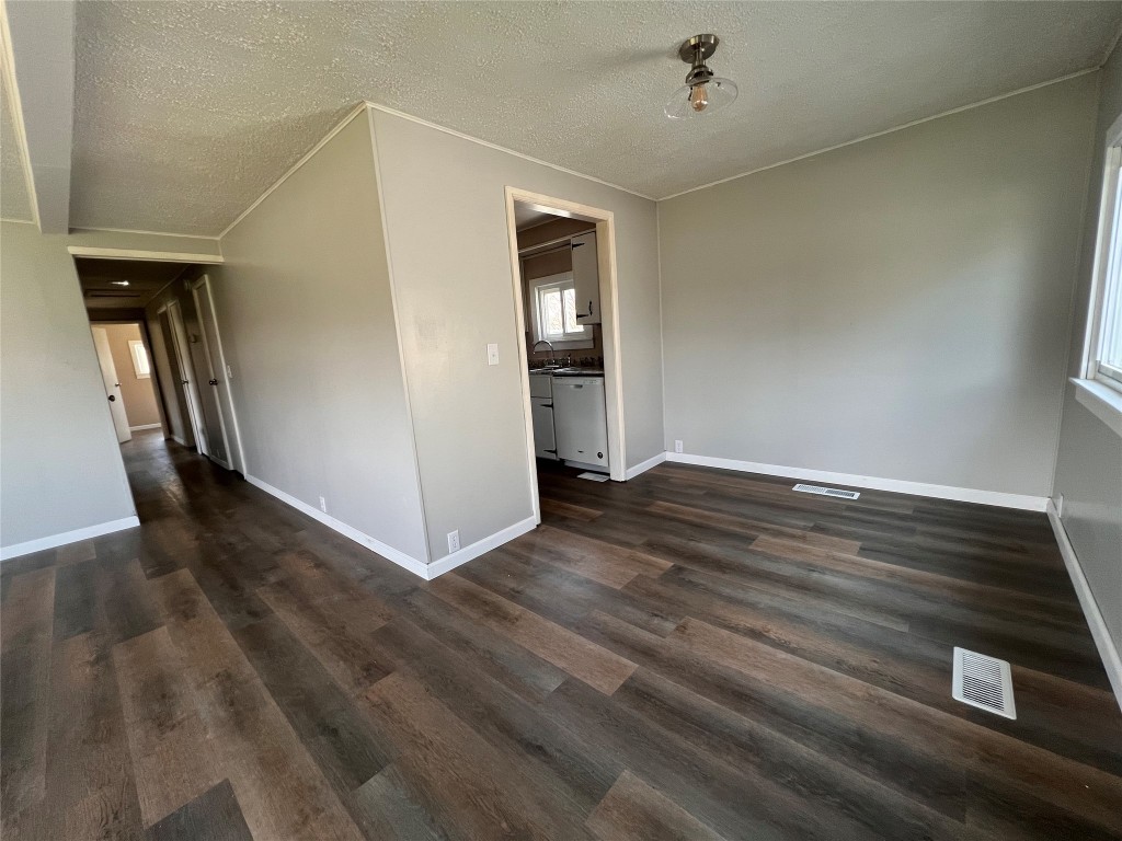 1620 Robison Road, Erie, Pennsylvania image 7
