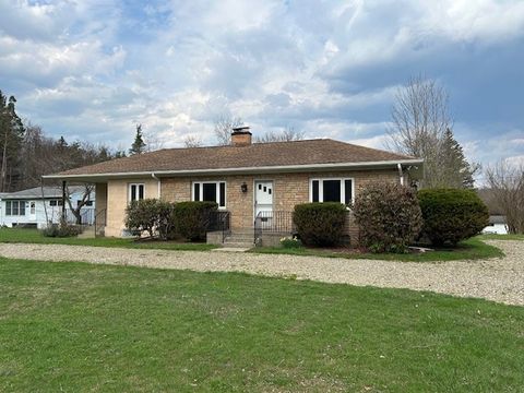 Homes For Sale - 6801 Avonia Road<br/> Erie County, Fairview, PA 16415