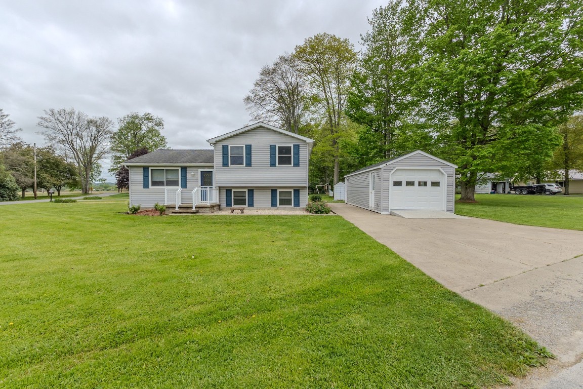 185 Gamma Road, Corry, Pennsylvania image 1
