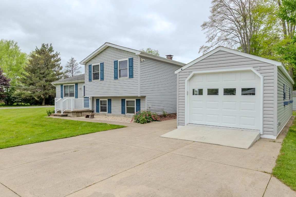 185 Gamma Road, Corry, Pennsylvania image 3
