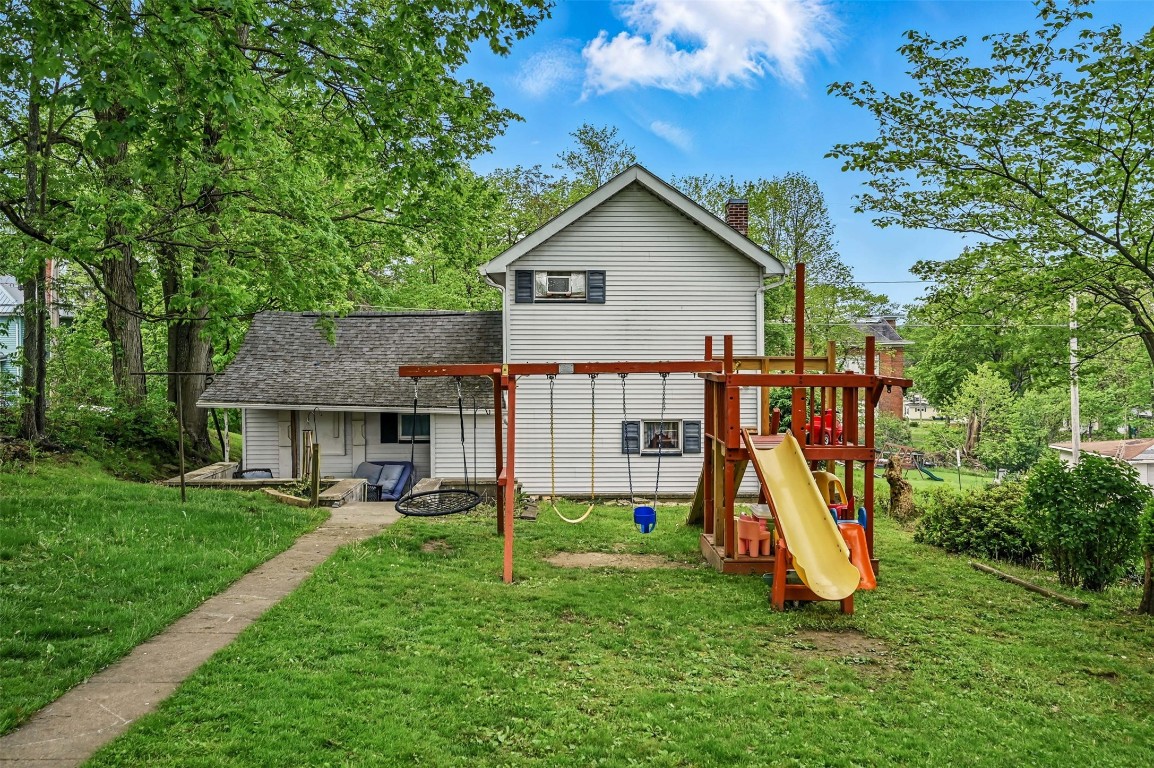 406 Spring Street, Jamestown, Pennsylvania image 3