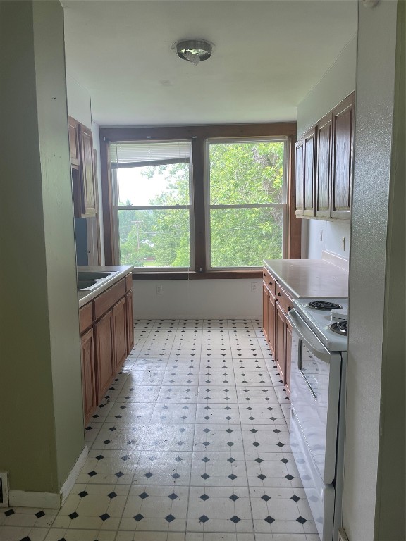 128 Elizabeth Street, Cambridge Springs, Pennsylvania image 2