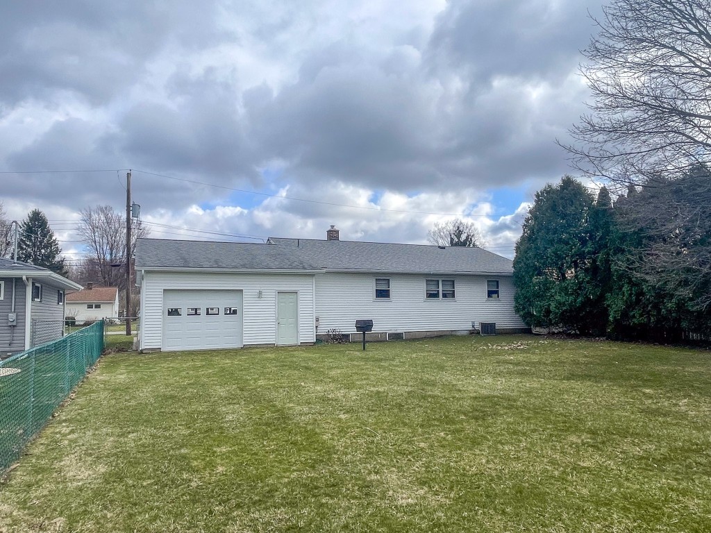 4610 Darcie Drive, Erie, Pennsylvania image 9
