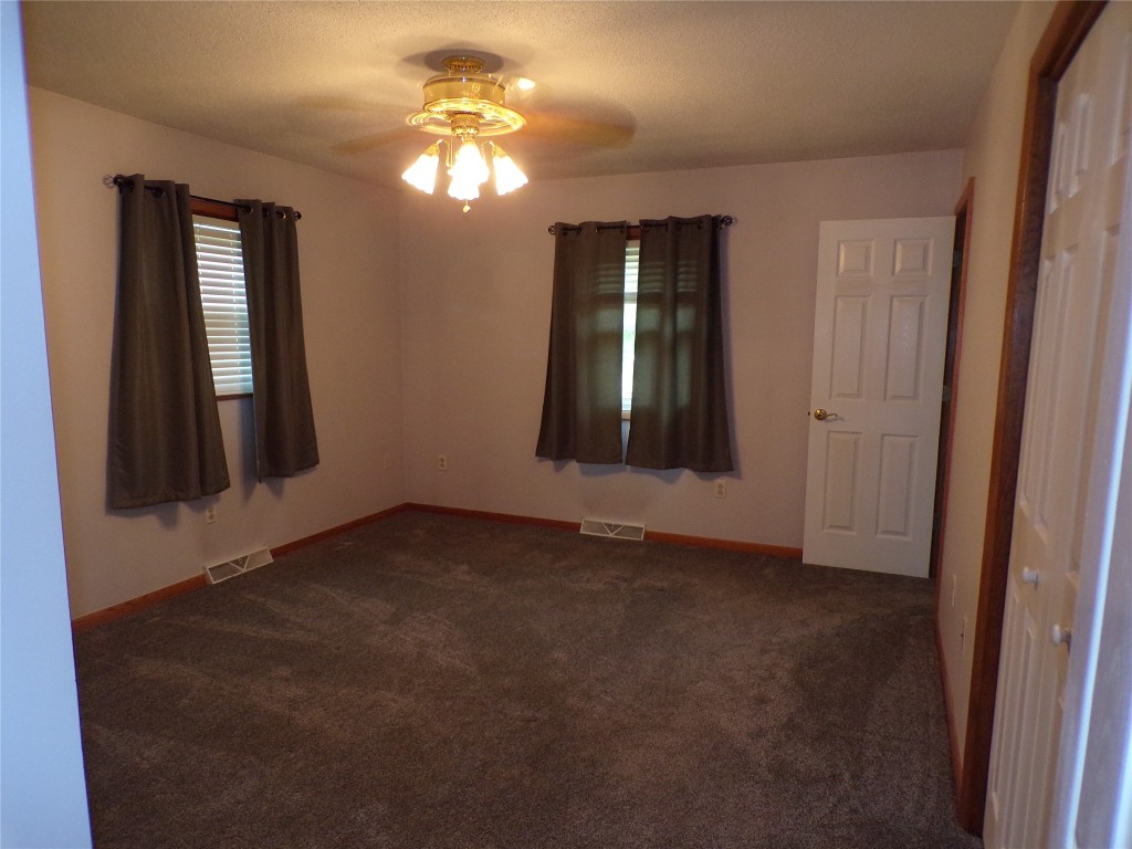 10038 Shumaker Drive, Girard, Pennsylvania image 21