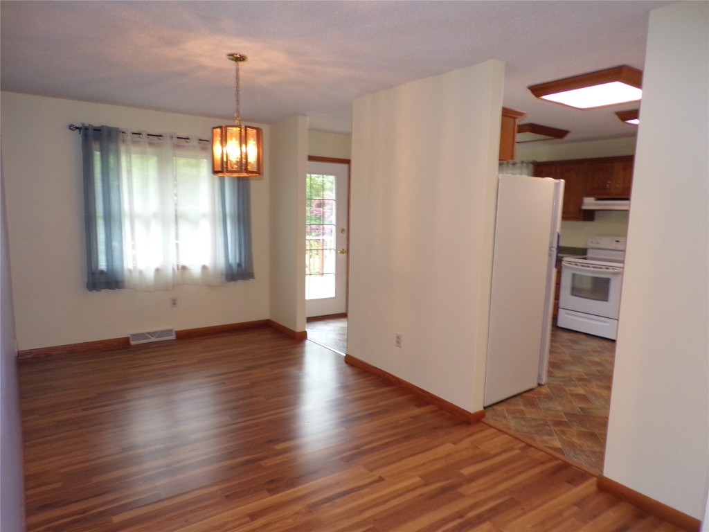 10038 Shumaker Drive, Girard, Pennsylvania image 16