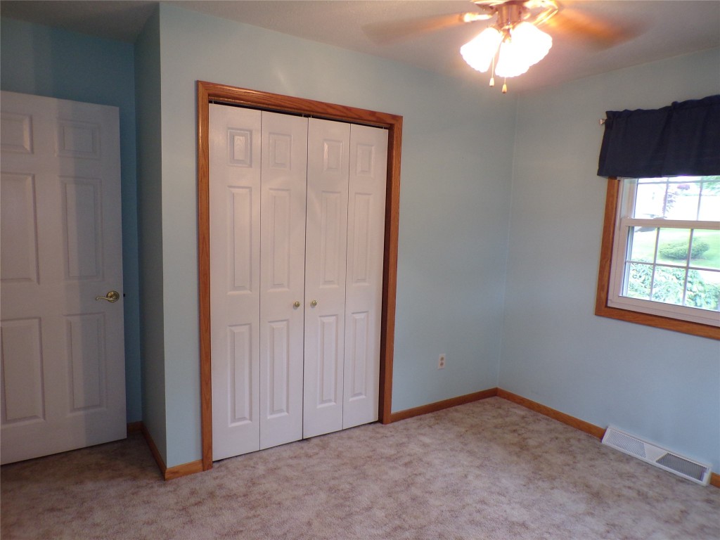 10038 Shumaker Drive, Girard, Pennsylvania image 22