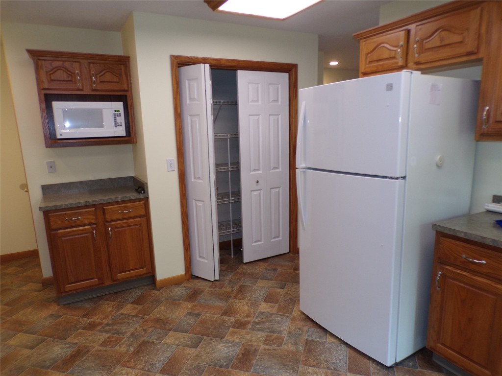10038 Shumaker Drive, Girard, Pennsylvania image 13
