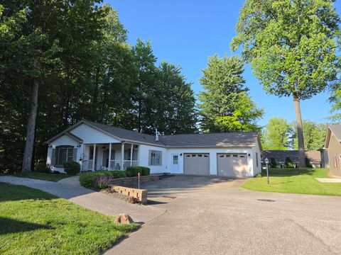Homes For Sale - 5341 Spumante Sq. Sq<br/> Girard, PA 16417