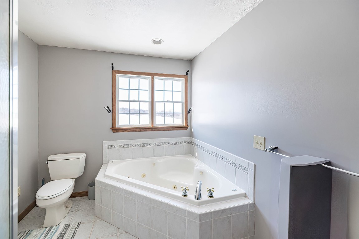 3706 Harbor Ridge Trail, Erie, Pennsylvania image 22