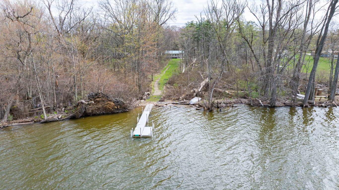 11571 N Lake Road, Espyville, Pennsylvania image 3