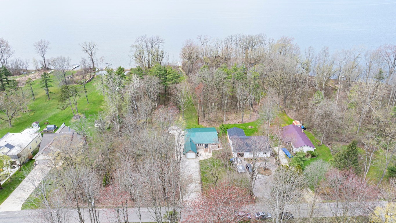11571 N Lake Road, Espyville, Pennsylvania image 2
