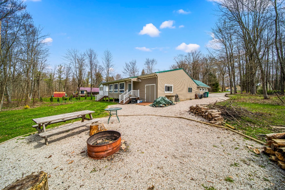 11571 N Lake Road, Espyville, Pennsylvania image 31