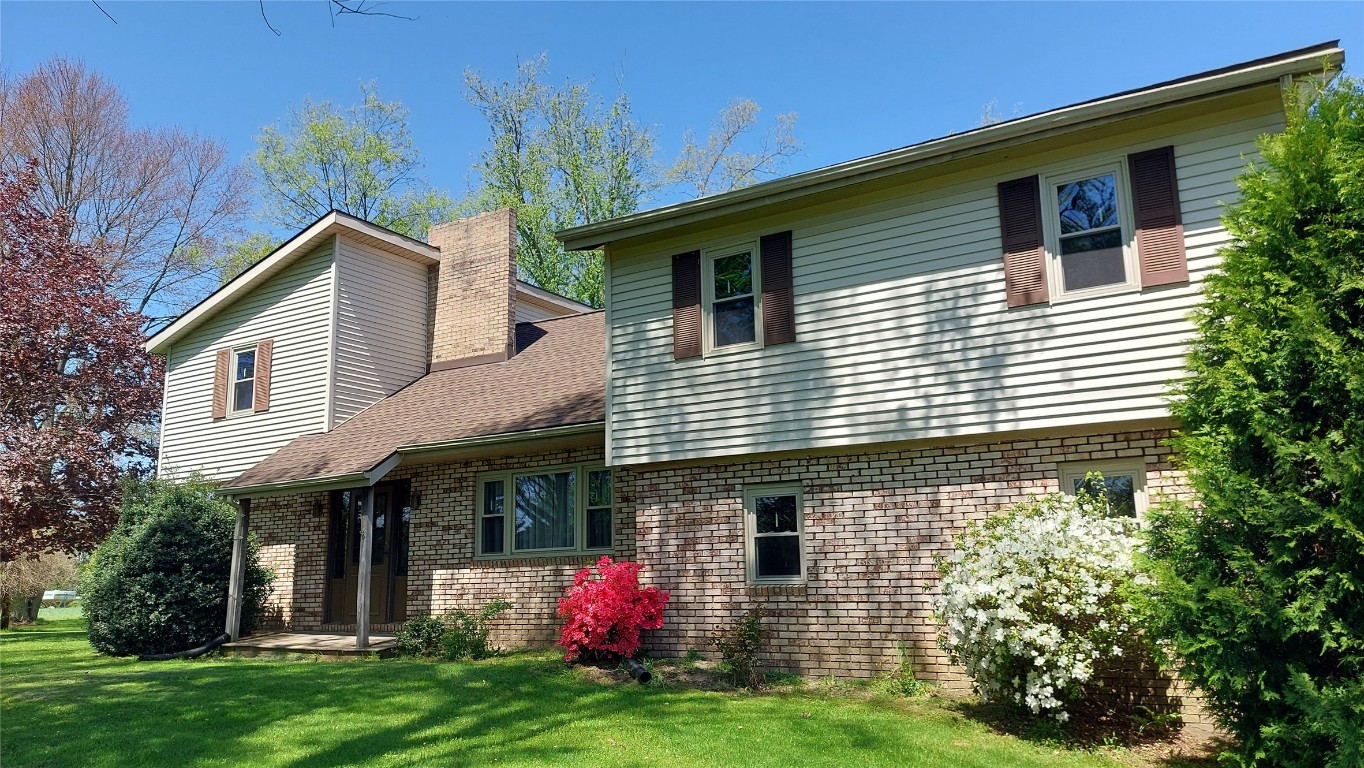 549 Kinsman Road, Jamestown, Pennsylvania image 1