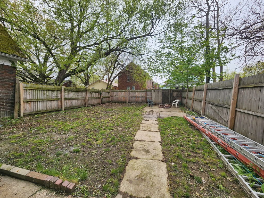 716 Wallace Street, Erie, Pennsylvania image 25