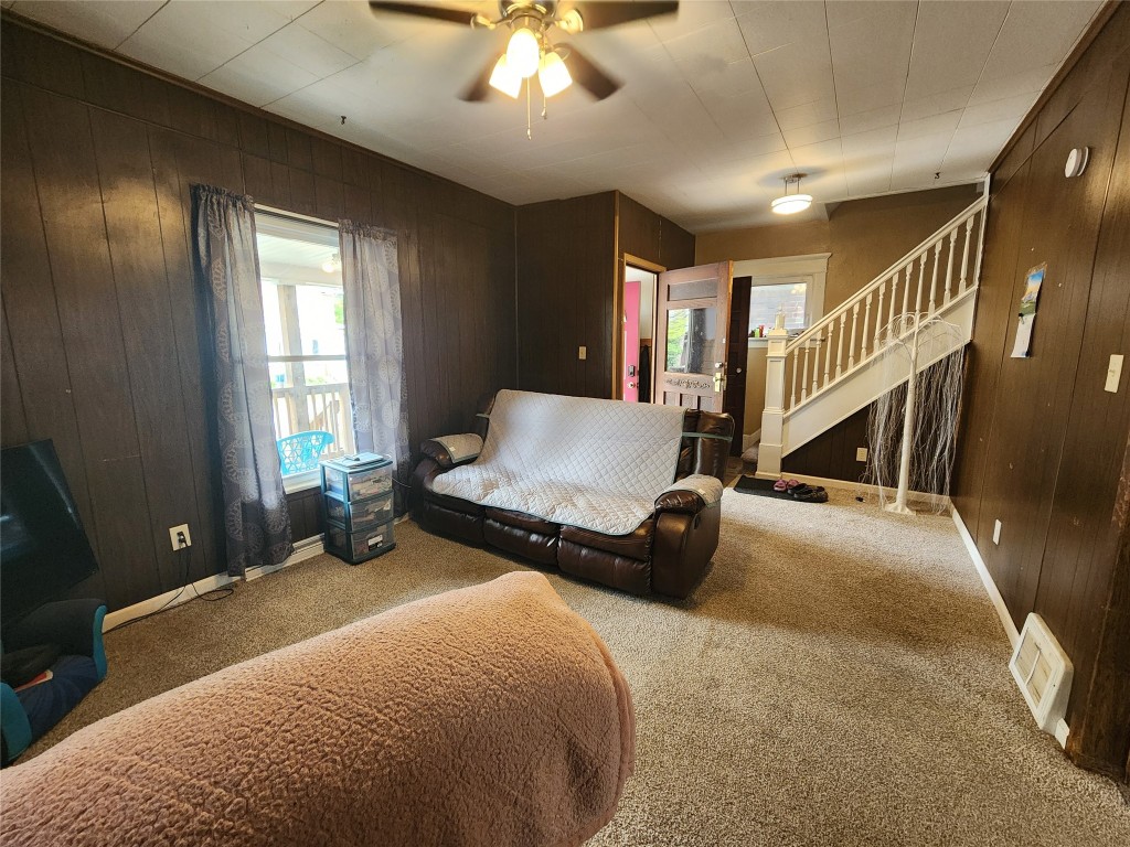 716 Wallace Street, Erie, Pennsylvania image 6