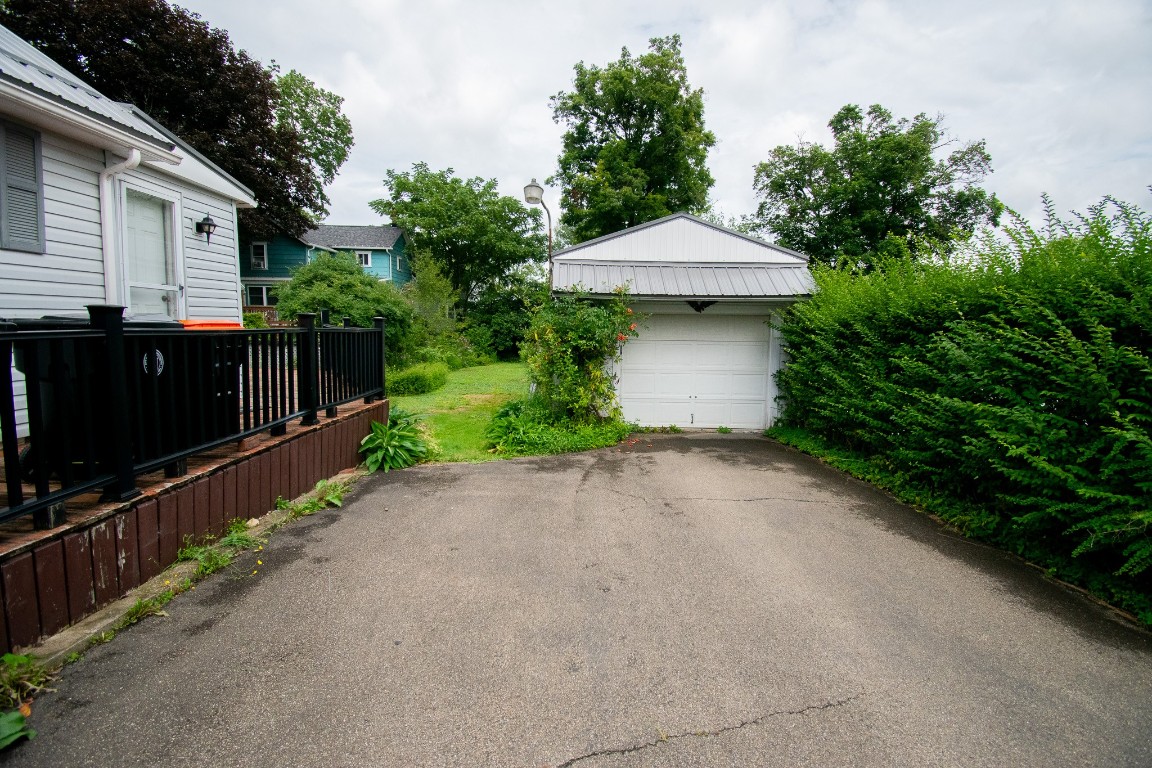 207 E Smith Street, Corry, Pennsylvania image 7