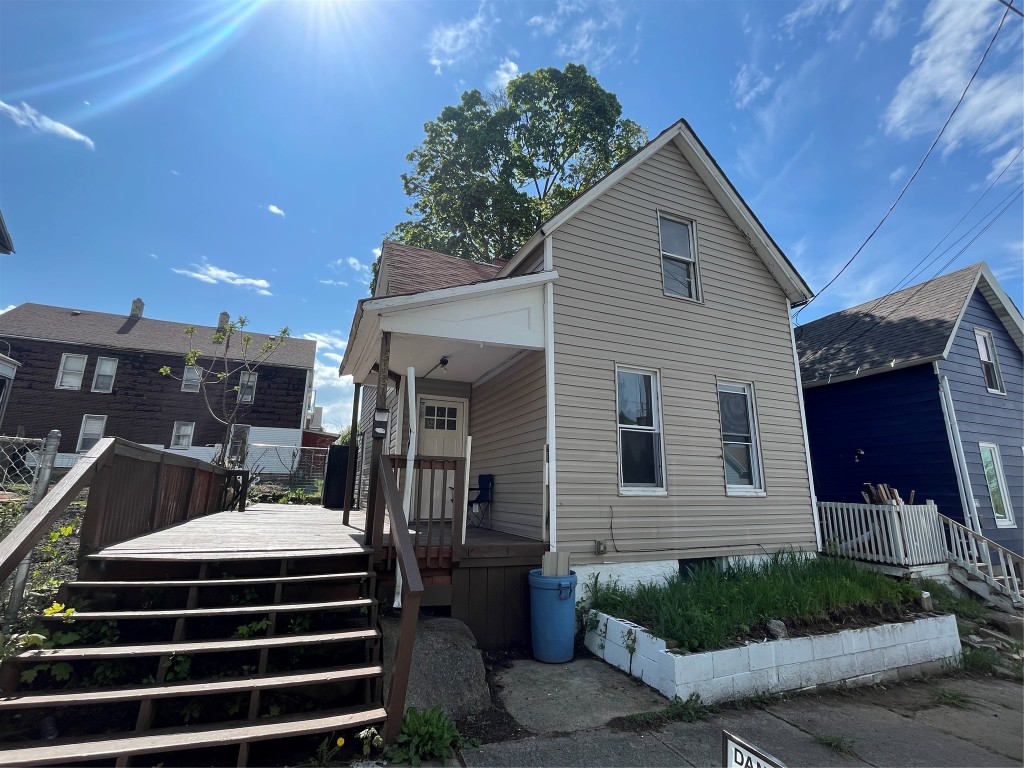 2022 Cottage Street, Erie, Pennsylvania image 1
