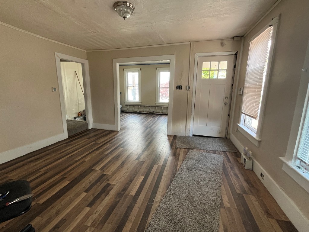 2022 Cottage Street, Erie, Pennsylvania image 4